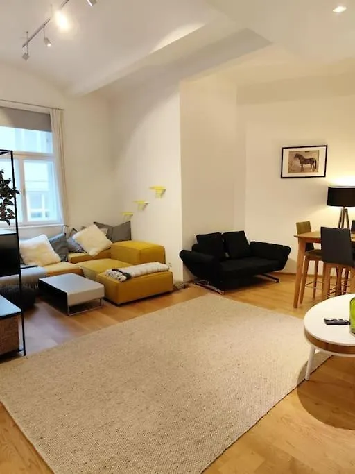 Designer Apartment Between Stephansdome And Belvedere Vienna 0*,